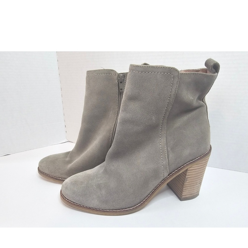 Seychelles Sage / Gray Suede Side Zip Block Heel Ankle Booties SZ 9 WORN 1X